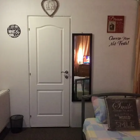 Casa Julius Гостьовий будинок